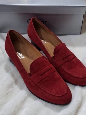 Gabor Women's Burgundy/Red Suede Shoes US Size 9